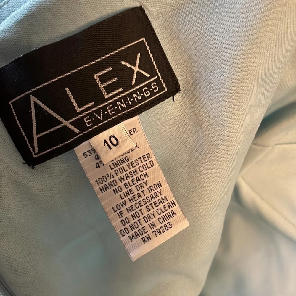 Alex Evenings short top